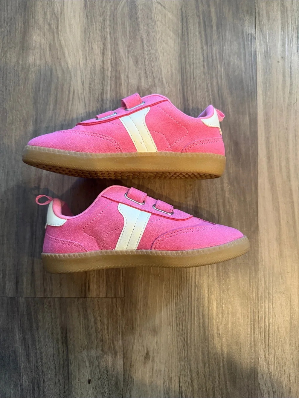 NEW-wonder nation Pink Velcro Kids Sneakers